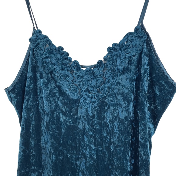 Secret Treasures Teal Crushed Velvet Lace Trim Slip Dress Medium - Picture 5 of 6